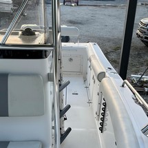 Century 2900 center console