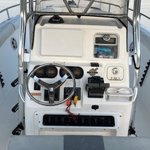 Century 2900 center console