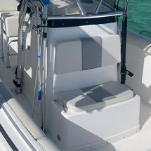 Century 2900 center console