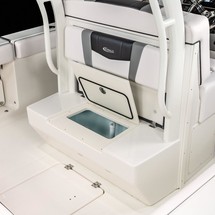 Robalo centre console r272