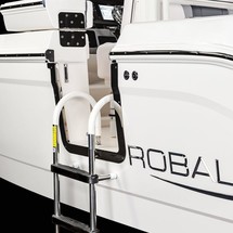 Robalo centre console r272