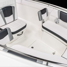 Robalo centre console r272