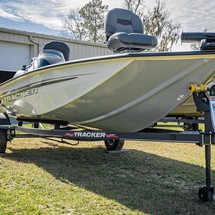 Tracker Pro Team 175 TF