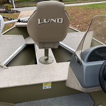 Lund Boats SSV 16