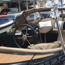 Corsiva 565 tender