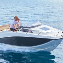 Quicksilver Activ 555 Cabin