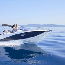 Quicksilver Activ 675 Sundeck