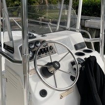 Boston Whaler 190 Montauk