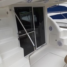Sea ray sedan bridge