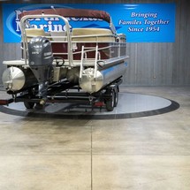 Starcraft Marine EX 22 R