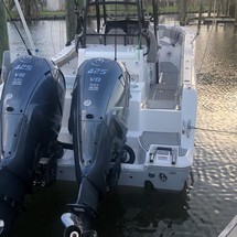 328 Sea Fox Commander