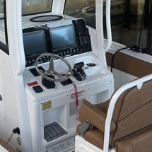 Sea Ray hunt ultra 211