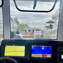 Sea Ray hunt ultra 211