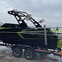 Malibu Wakesetter 22 MXZ