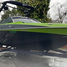 Malibu Wakesetter 22 MXZ