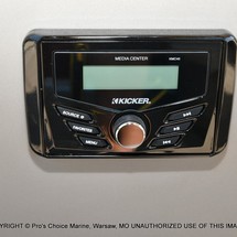 Sun Tracker Bass Buggy 18 DLX
