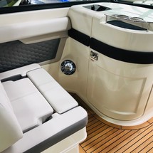 Sea Ray 270 SDX OB
