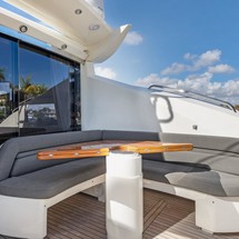 Sunseeker Predator 82