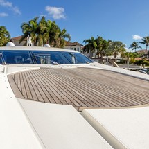 Sunseeker Predator 82