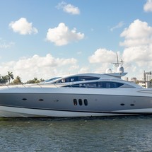 Sunseeker Predator 82