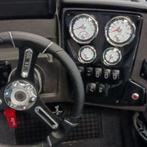 Tracker Targa V-19 WT