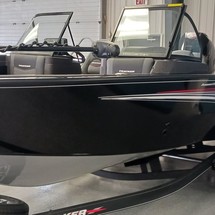 Tracker Targa V-19 WT