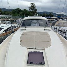 Cayman 43