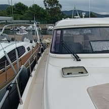 Cayman 43