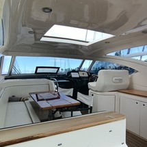 Cayman 43
