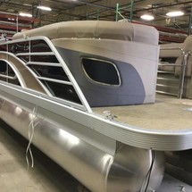 Bennington 24 sbrx