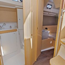 Beneteau Oceanis 38