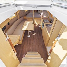 Beneteau Oceanis 38