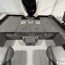 Lund Boats 1875 Pro-V Bass