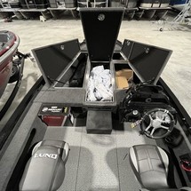 Lund Boats 1875 Pro-V Bass