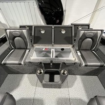 Lund Boats 1875 Pro-V Bass