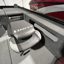 Lund Boats 1875 Pro-V Bass