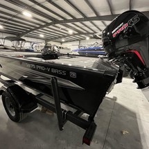 Lund Boats 1875 Pro-V Bass