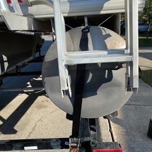 Sun Tracker Party Barge 20 DLX