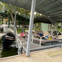 Sun Tracker Party Barge 20 DLX