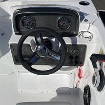 Hurricane 188 sport sundeck