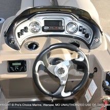 Sun Tracker SportFish 22 DLX