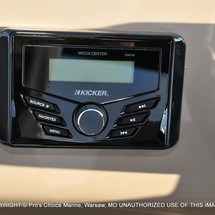 Sun Tracker SportFish 22 DLX