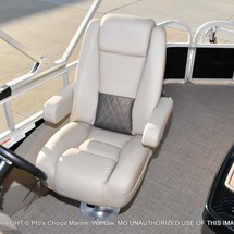 Sun Tracker SportFish 22 DLX