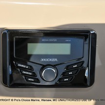 Sun Tracker SportFish 22 DLX