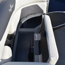 Sunchaser Boats Geneva Cruise 22 LR DH