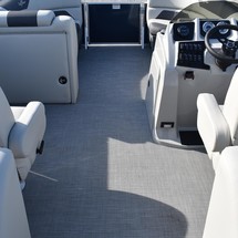 Sunchaser Boats Geneva Cruise 22 LR DH