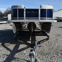 Sunchaser Boats Geneva Cruise 22 LR DH