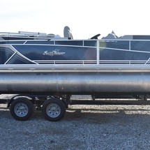 Sunchaser Boats Geneva Cruise 22 LR DH