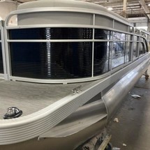 Bennington 24 sbrx