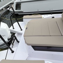 Axopar 28 Cabin